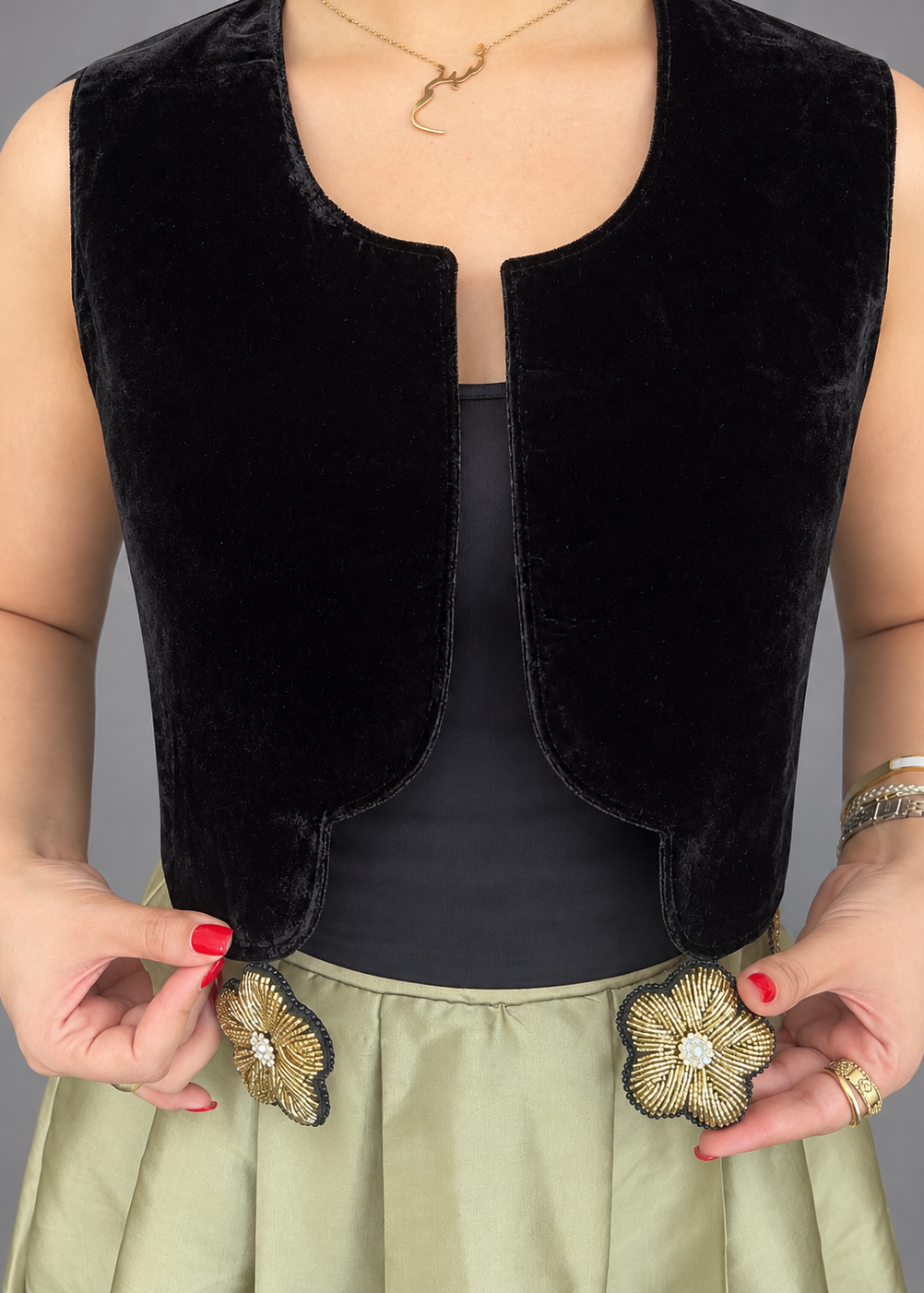 Bloom Velvet Vest Gold