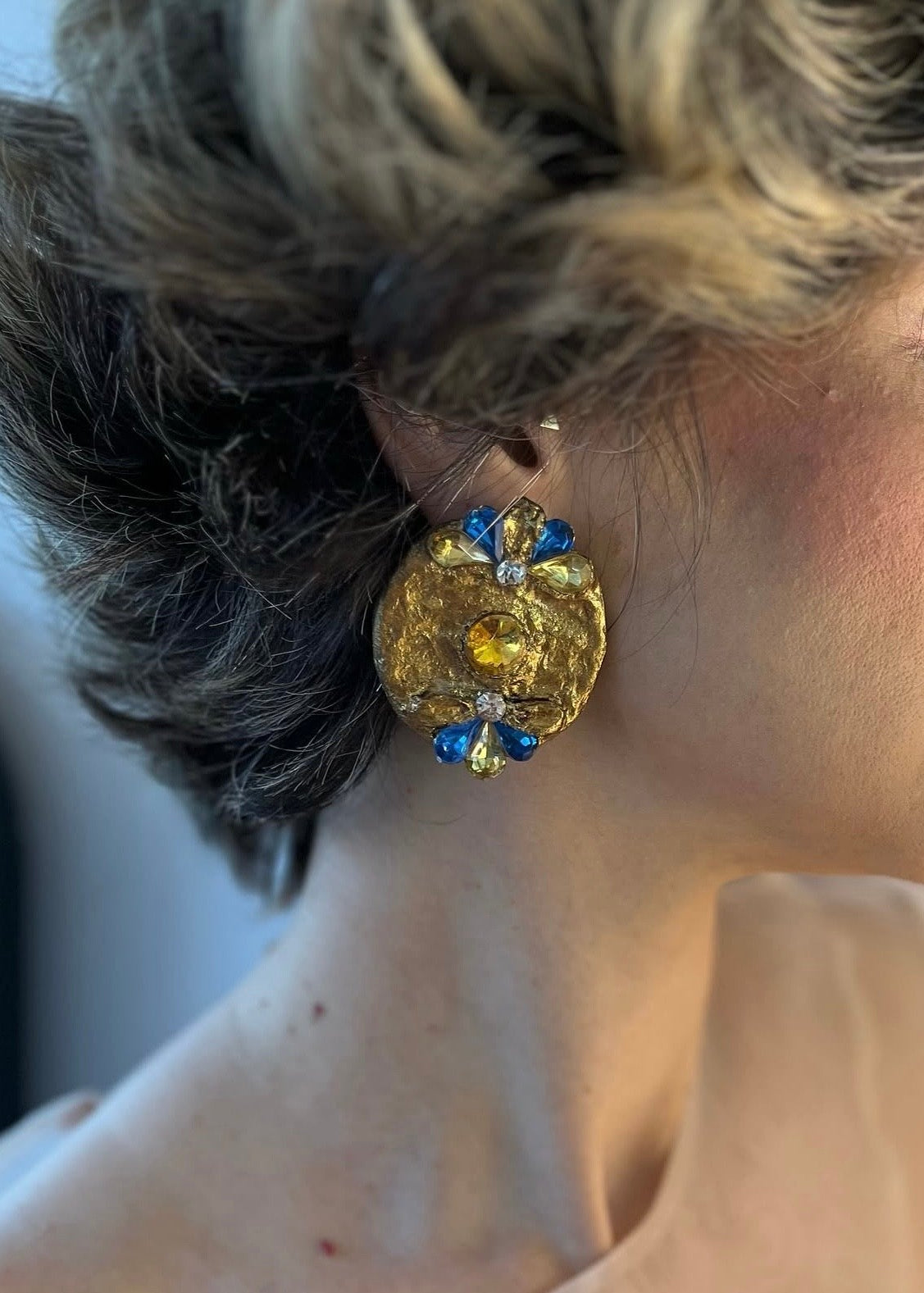 Pair of gold earrings with gemstones - Houran